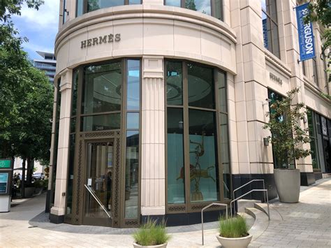 phipps plaza hermes